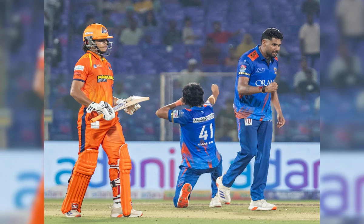 North Delhi Strikers win by 11 runs