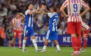 Team Espanyol in action